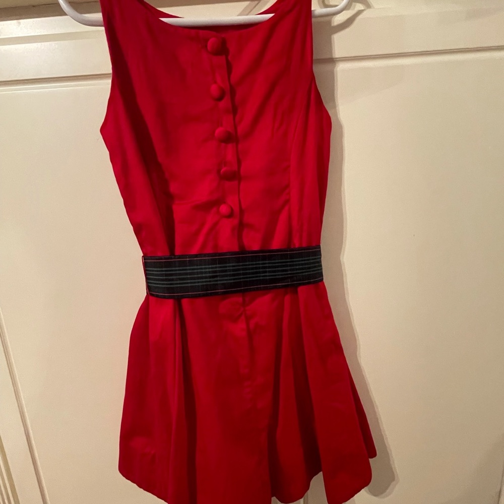 Polo Ralph Lauren size 5 dress. Buttons in the back, removable belt w/ pockets